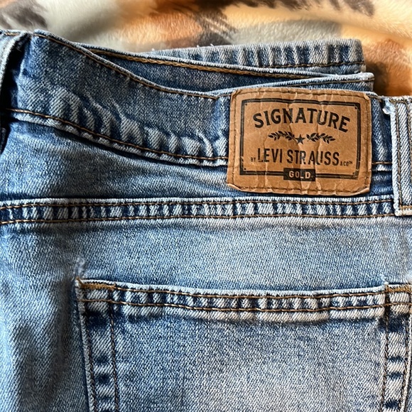 Levi Stauss Signature Gold Jeans - Picture 5 of 5